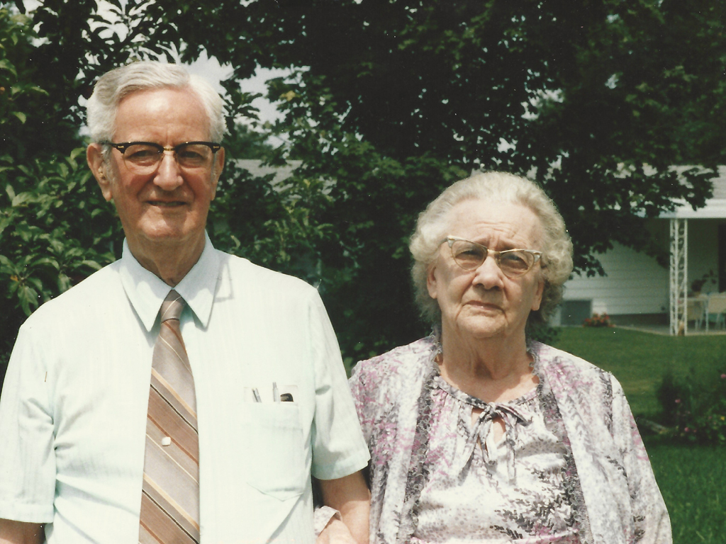 Harry and Alma Welp, Effingham, Illinois, 1986